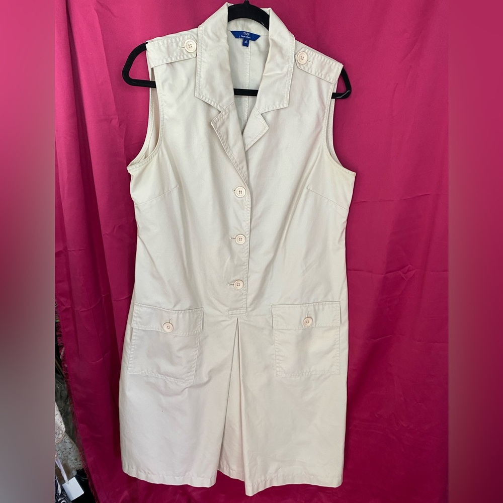 Vintage tabi Sleeveless safari style Beige Button-Up Dress